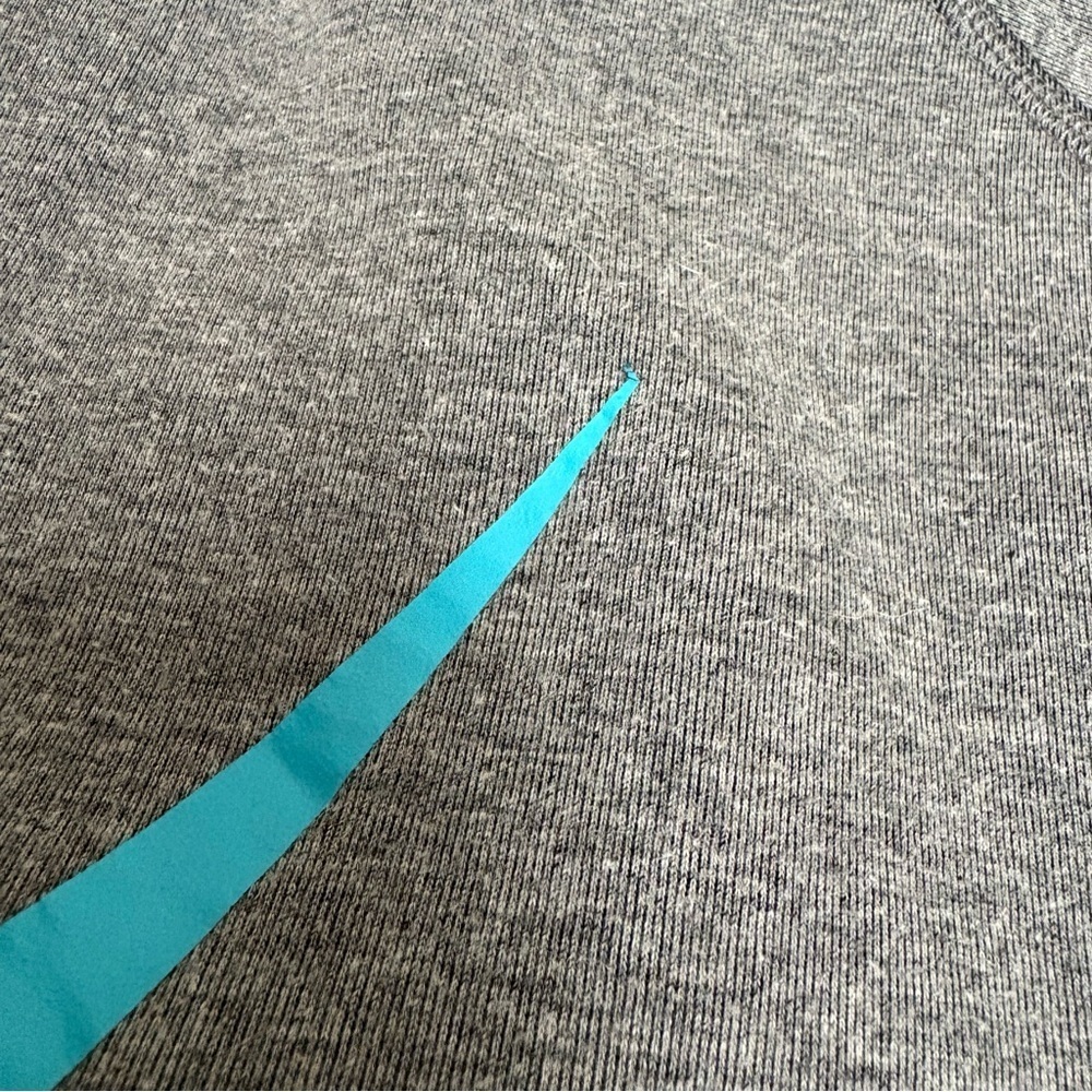 NIKE sz S Tech Fleece Sweatshirt Gray Big Swoosh Teal Back Logo - Picture 3 of 12